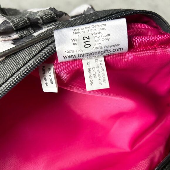 Thirty-One Sling Backpack Gray White Chevron Stripe Crossbody Bag Pink Accents - Picture 7 of 7